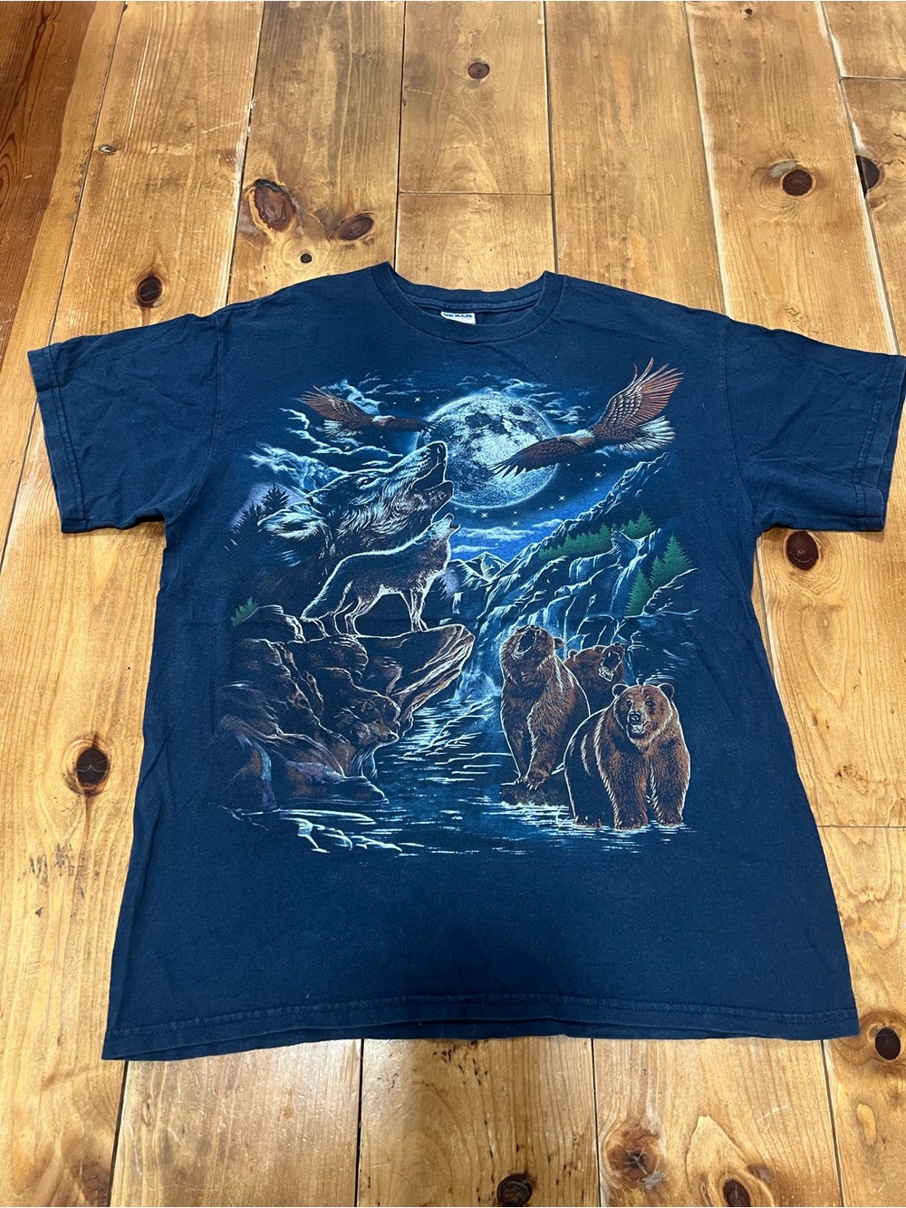 Men's Navy Graphic Wildlife T-Shirt - Wolves & Bears